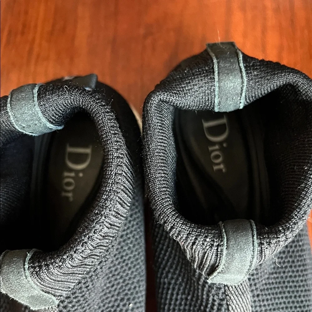 Dior Black and White High-Top Sneakers - Picture 5 of 7